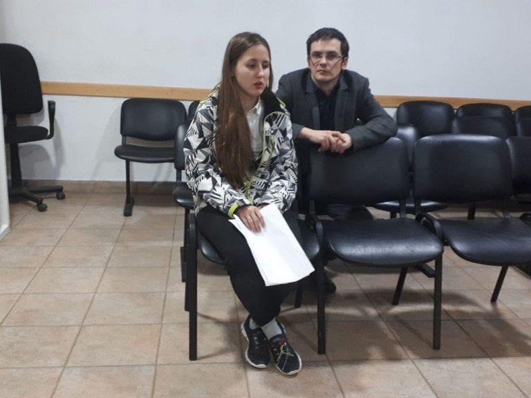 В Сочи полиция избила жену координатора штаба Навального