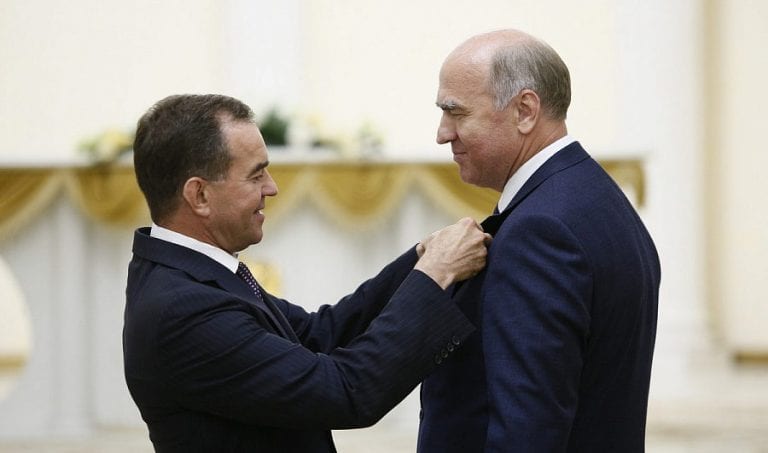 Мэр Геленджика Виктор Хрестин уходит в местную гордуму