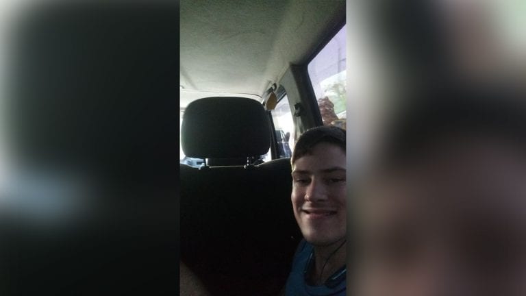 В Горячем Ключе задержали активиста из Краснодара. Его везут в багажнике