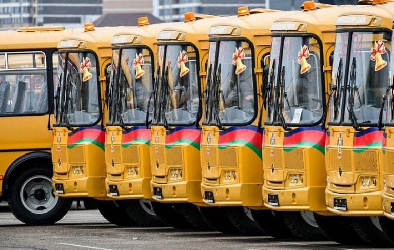 Муниципалитеты Кубани получили 42 новых школьных автобуса
