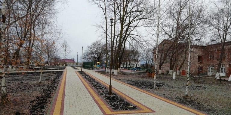 В станице Вознесенской обустроили главную улицу