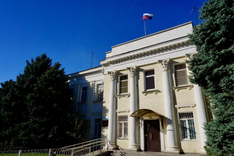 Защита адвоката Беньяша выиграла суд у судебного департамента из-за игнорирования обращения