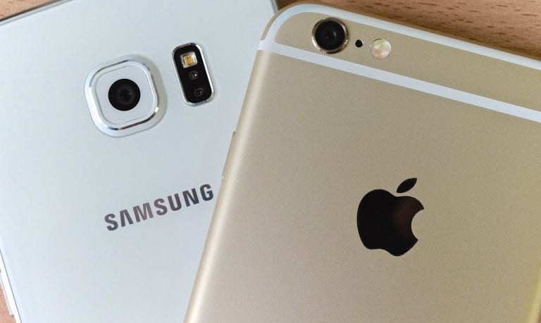 Apple и Samsung увеличили цены на смартфоны в России