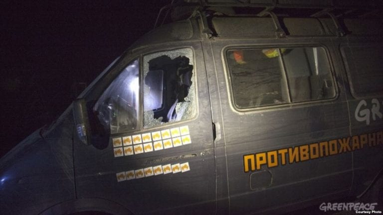 Полиция прекратила расследовать нападение на экологов Greenpeace