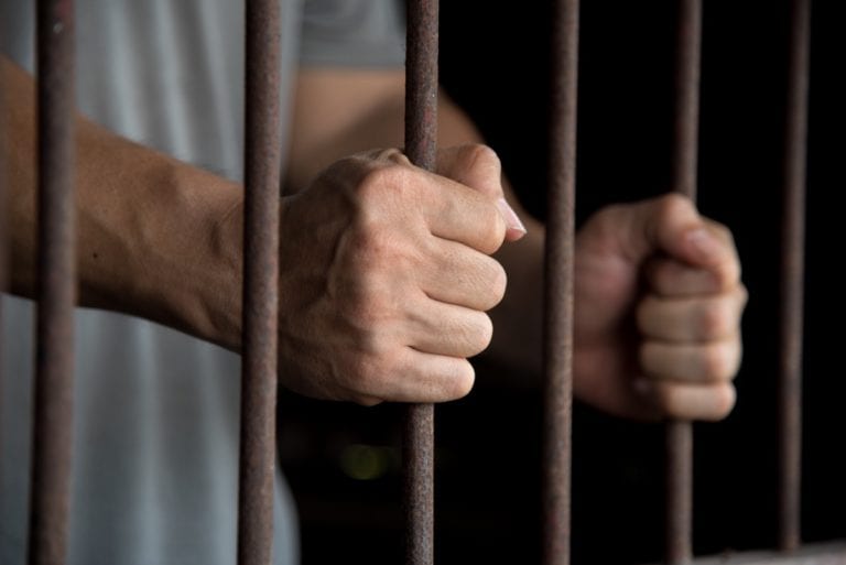 Задержанные устроили бунт в сочинском ИВС
