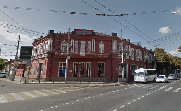 В Новороссийске сотрудник главного управления МЧС подозревается в получении взятки