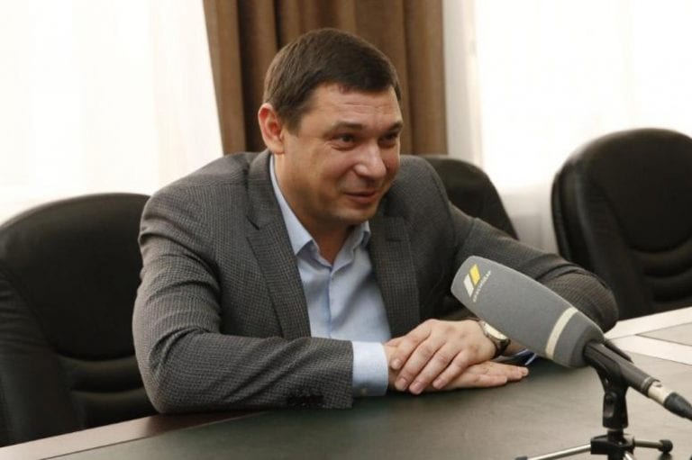 Суд отказался снимать Первышова с выборов за использование должностного положения