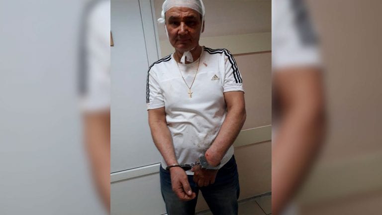 «Направил пистолет на племянника и крикнул ему быстро садиться в машину». В Краснодаре полицейские избили подполковника МВД и завели на него дело