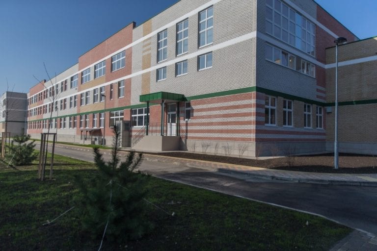 В Восточно-Кругликовском микрорайоне Краснодара построили новую школу