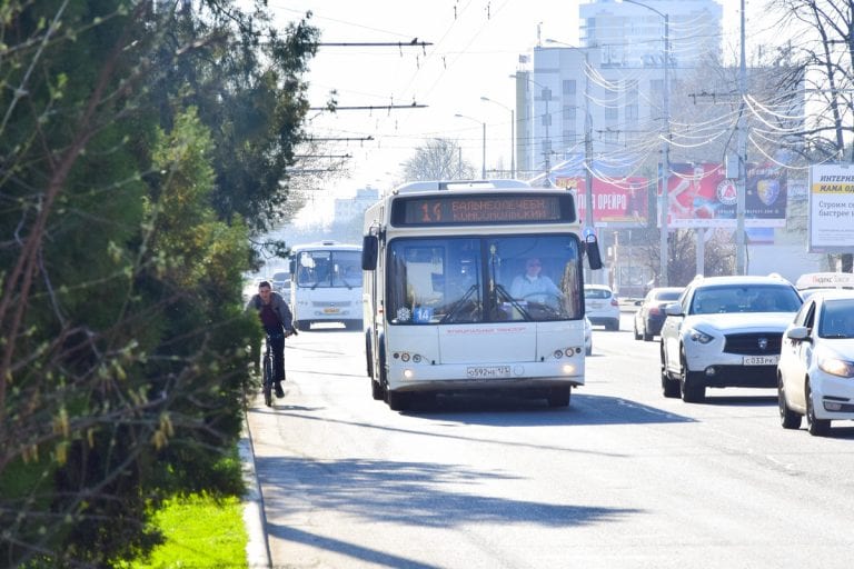 В Краснодаре и Сочи 1 сентября школьники столкнулись с проблемами с общественным транспортом