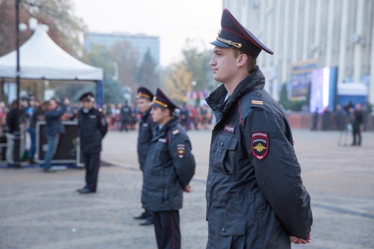 В России вдвое сократилось число молодых людей, желающих работать в госорганах