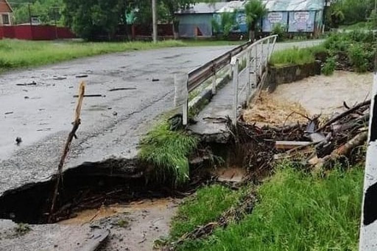 В Мостовском районе подтопило более 650 дворов