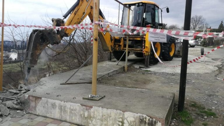 На улице Береговой в Краснодаре снесен самострой