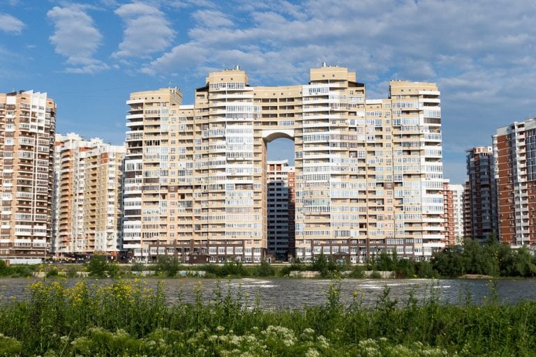 Около 700 краснодарцев попросили мэра построить детский сад