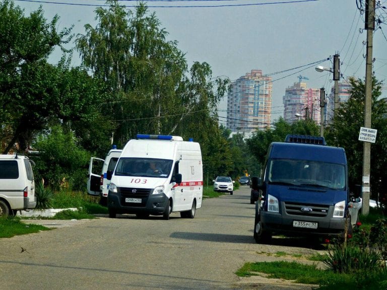 Обыск в Экологической вахте по Северному Кавказу. Задержан журналист Александр Савельев