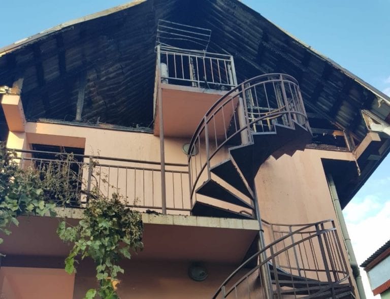 В Сочи при пожаре в жилом доме погибла девушка