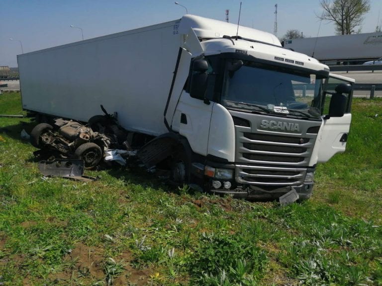 На Кубани водителя фуры, из-за которого в ДТП погибли полицейские, осудили на 7 лет