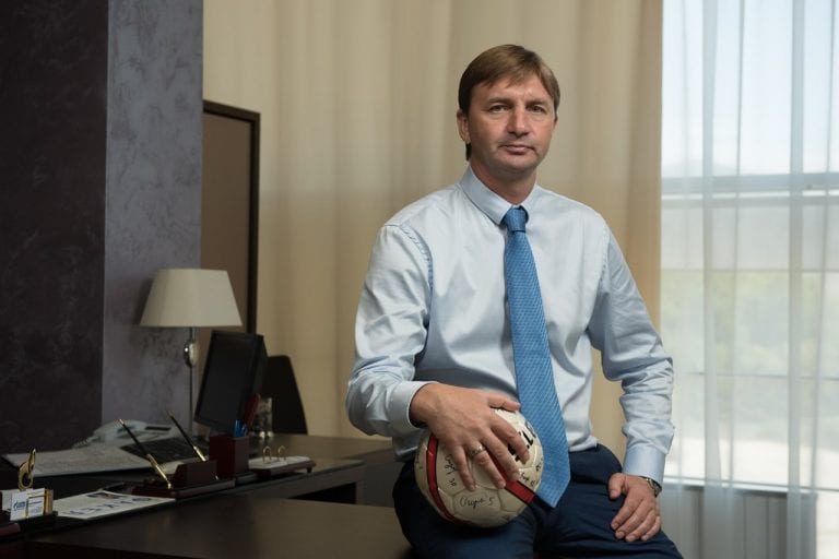 Новороссийский депутат, оправданный по делу о ДТП с ребёнком, требует удалить публикации в СМИ