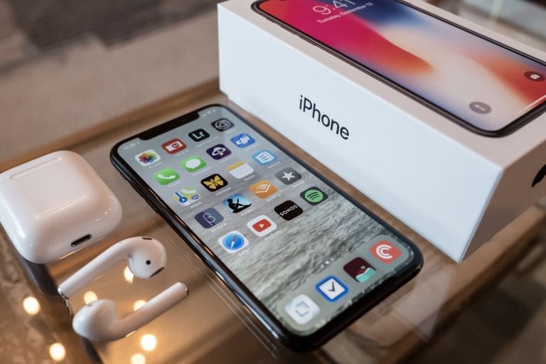 В Краснодаре женщину осудили на 8,5 лет за обман покупателей техники Apple