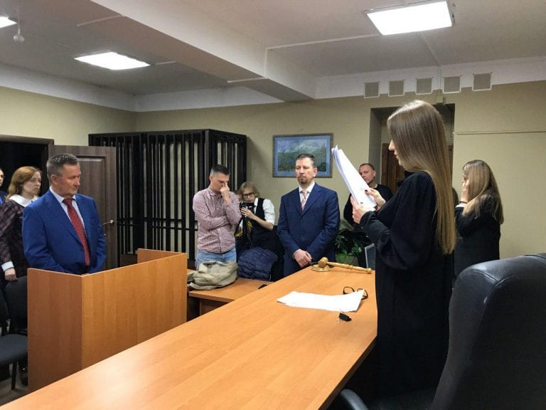 Правозащитный фонд Джорджа Клуни потребовал отменить приговор адвокату Михаилу Беньяшу; апелляцию снова сняли с рассмотрения судом