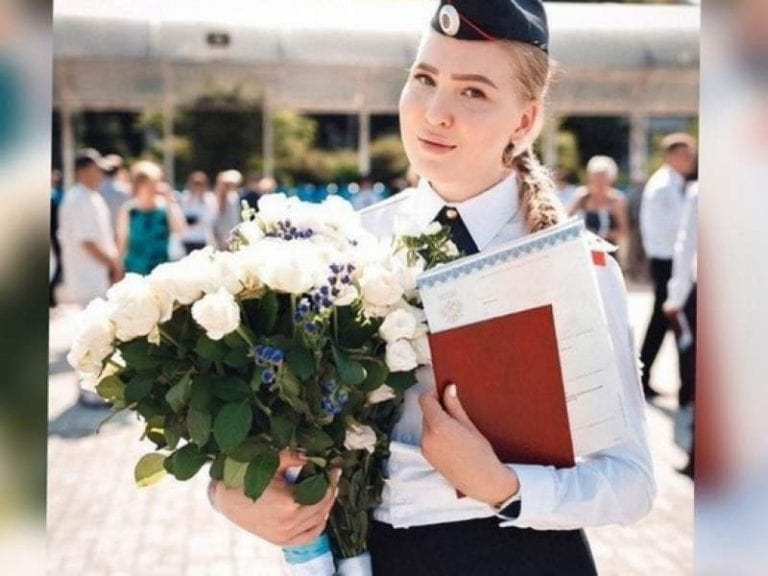 Самоубийство 23-летней девушки-полицейской в Сочи. Главное