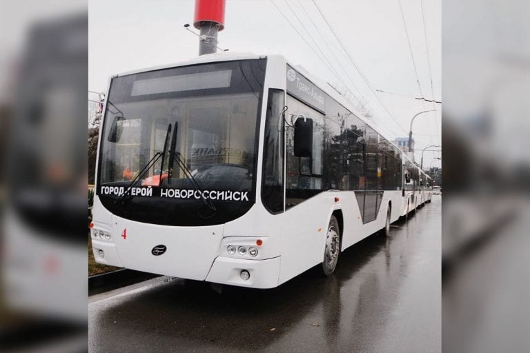 В Новороссийск доставили четыре новых троллейбуса