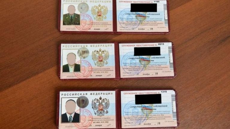 В Сочи обнаружили типографию по изготовлению фальшивых удостоверений силовиков