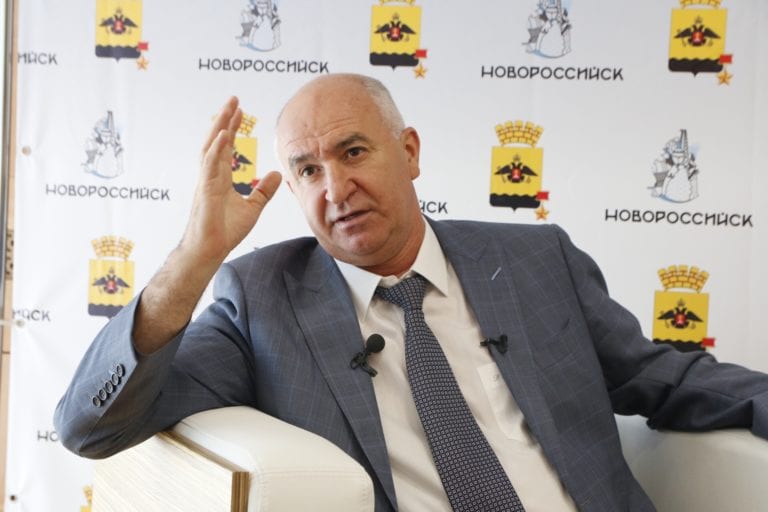 Заммэра Новороссийска уволили из-за пикника на базе отдыха во время карантина