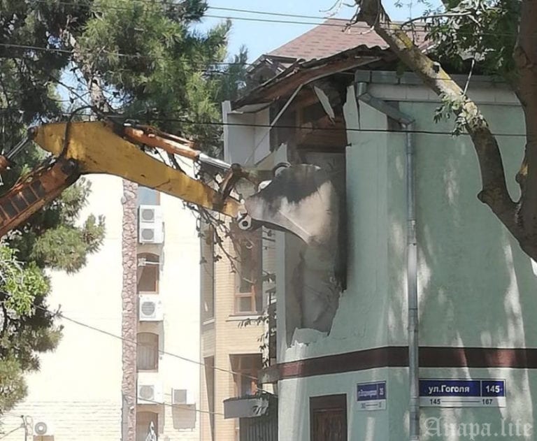 СК проводит проверку после сноса дома инвалида в Анапе