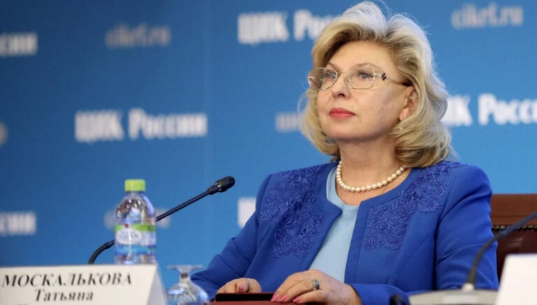 Прокуратура проверит решение Первышова лишать премий непривитых сотрудников администрации