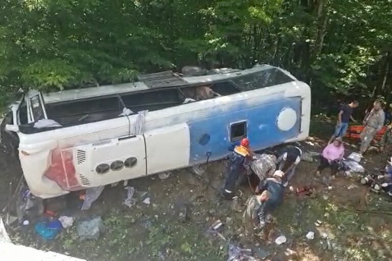 На Кубани два человека погибли в ДТП с автобусом
