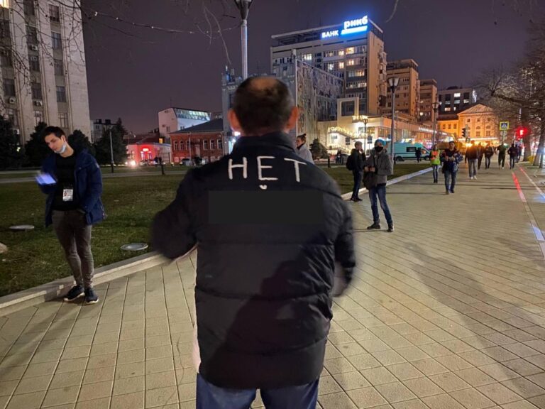 «Страх — лишь одна эмоция. Страх быть загнанным в автозак или ничего не поменять». Как проходили антивоенные акции протеста на Кубани