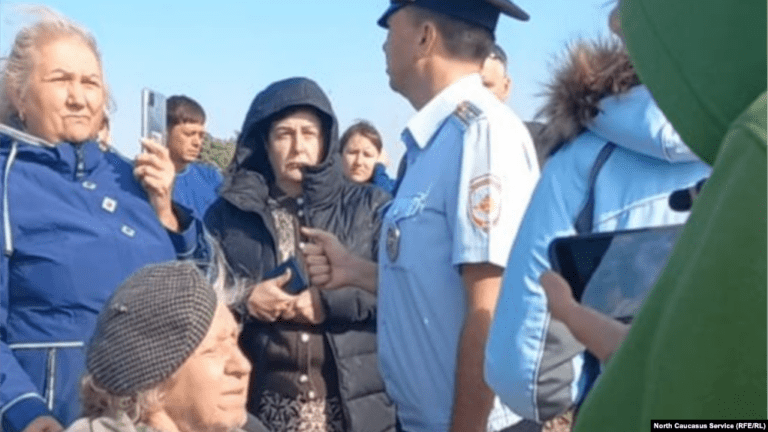 В Полтавской составили протоколы на участников протеста против свалки