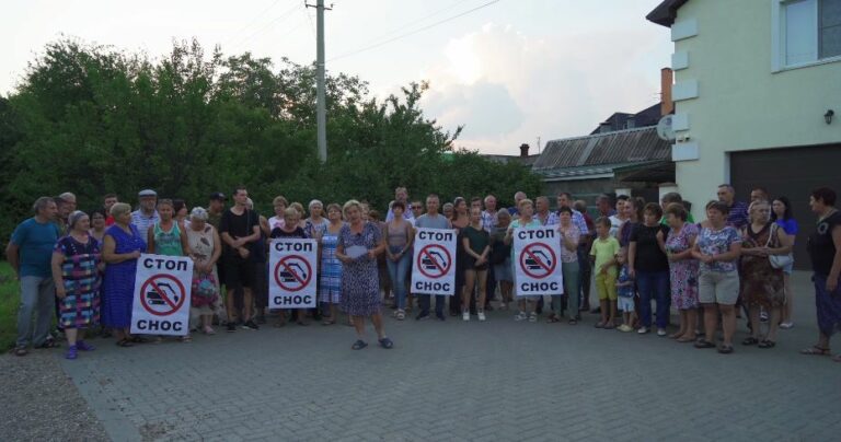 В Краснодаре жильцы домов, которые сносят ради трамвайной ветки, обратились к губернатору