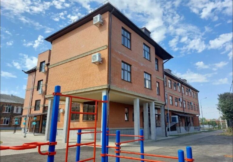На уроках в пуховиках: прокуратура начала проверку в неотапливаемой школе под Краснодаром
