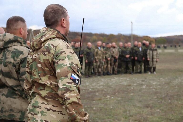 В России начнут наказывать за дискредитацию добровольцев