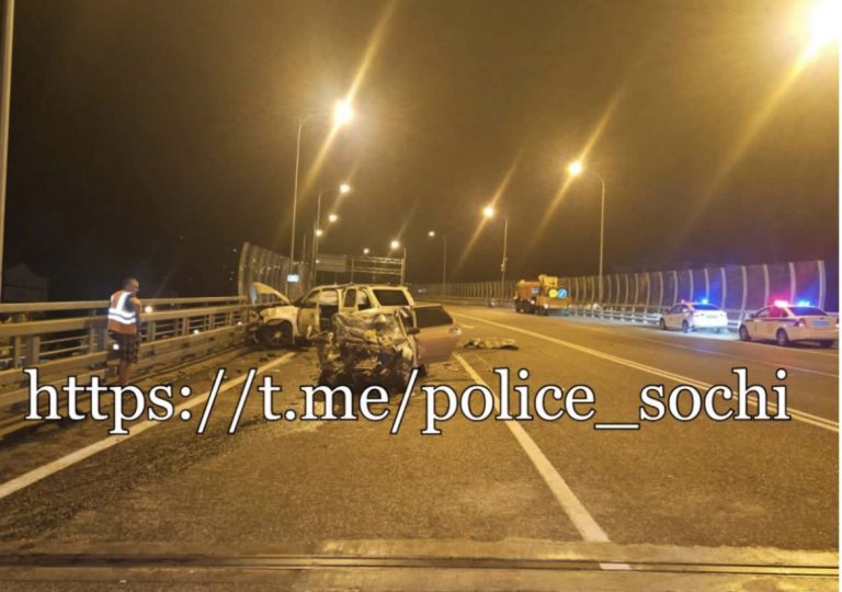 В Сочи за ночь произошло два жестких ДТП