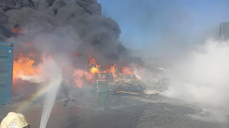 В Новороссийске не выявлено загрязнения воздуха после пожара в терминале