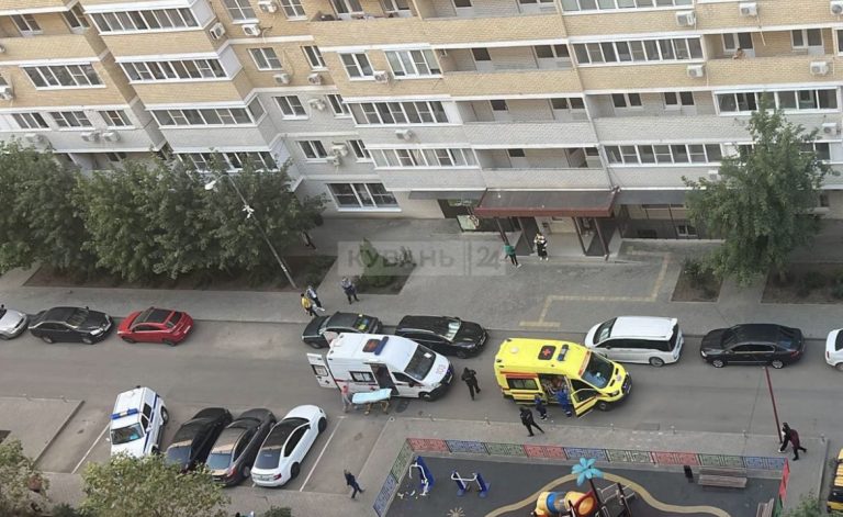 После падения лифта с шестью пассажирами в многоэтажке Краснодара возбуждено уголовное дело
