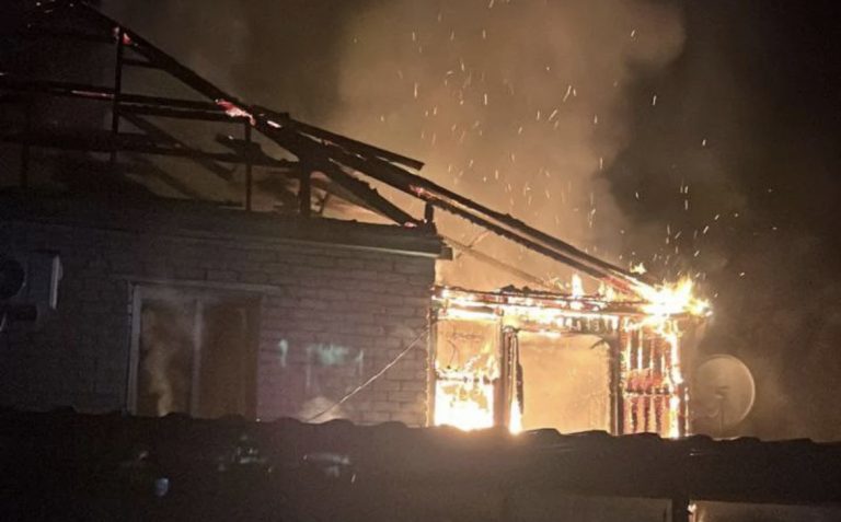 На Кубани в страшном пожаре погибла супружеская пара