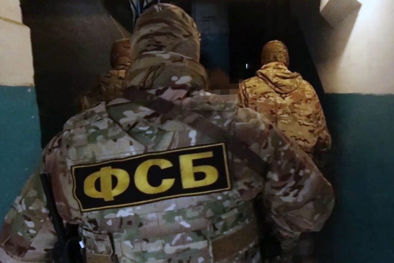 На Кубани сотрудники ФСБ задержали местного жителя за попытку передать секретные данные Украине