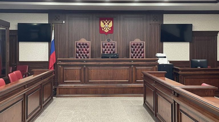 Жителей Сочи оштрафовали за антивоенные высказывания