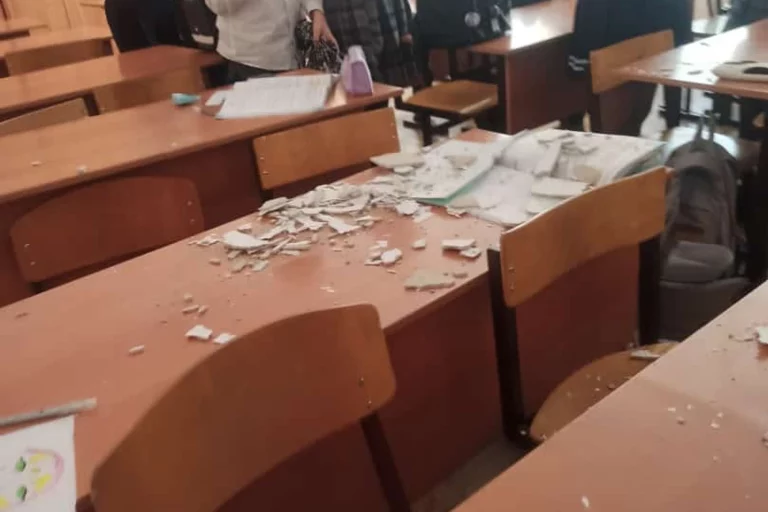 СК проводит проверку после обрушения потолка в краснодарской школе