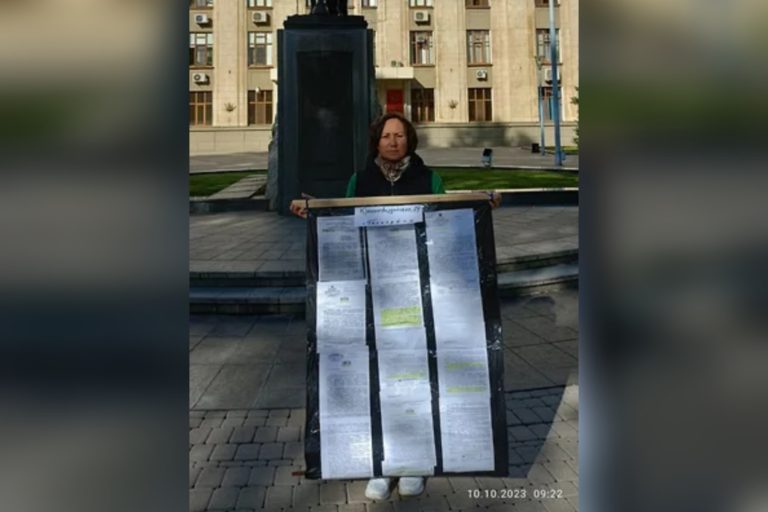 Чиновники запретили активистке проводить голодовку ночью