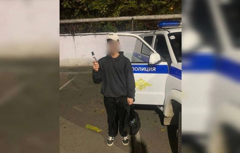 Полицейские Краснодара задержала граффитиста, который разрисовал стены в подземном переходе