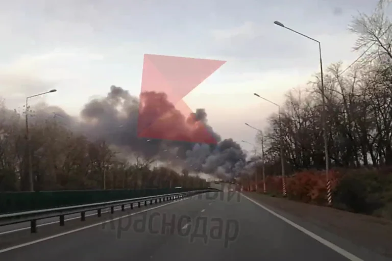 В Северском районе загорелась старая свалка
