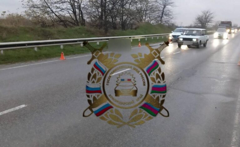 В Краснодарском крае на одном километре федеральной трассы столкнулись сразу 15 машин