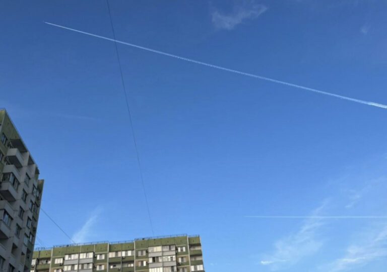 Из краснодарского аэропорта вылетел самолёт