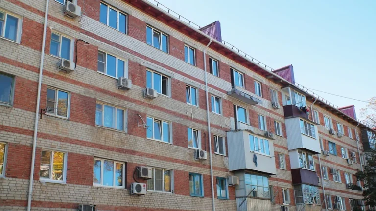 В Краснодаре жильцы дома, где взорвался газ, жалуются на отсутствие отопления