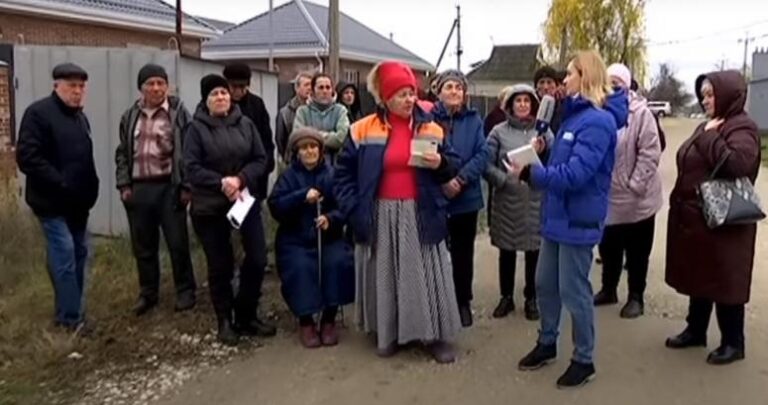 Жители Славянска-на-Кубани пожаловались губернатору на постоянные подтопления